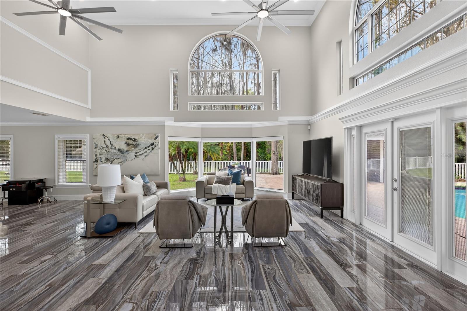 CRENSHAW LAKES - Residential