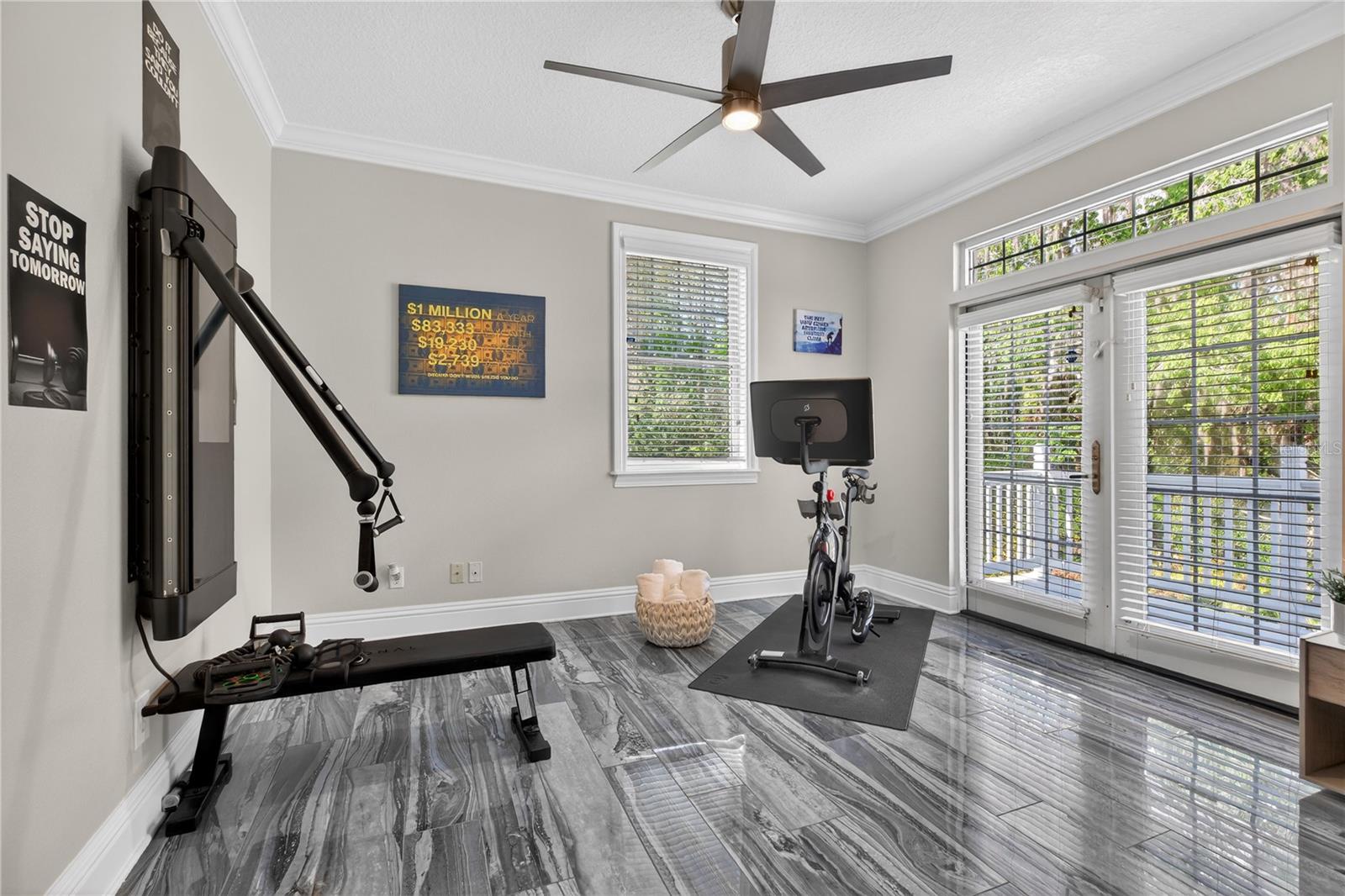 CRENSHAW LAKES - Residential