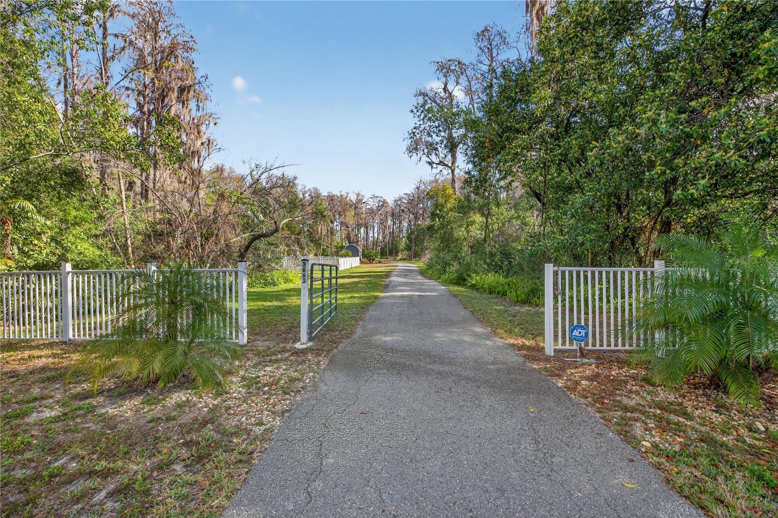 CRENSHAW LAKES - Residential