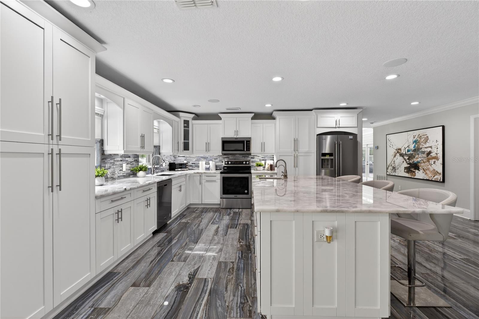 CRENSHAW LAKES - Residential