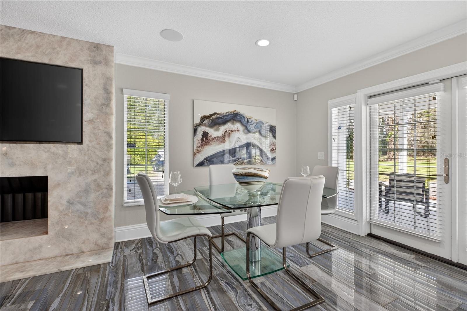 CRENSHAW LAKES - Residential