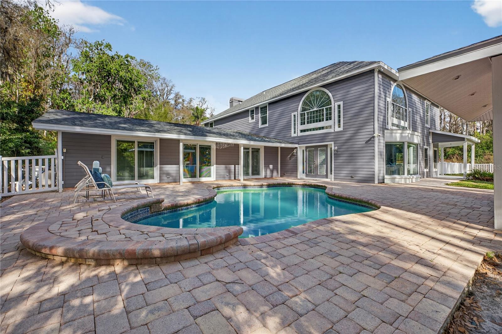 CRENSHAW LAKES - Residential