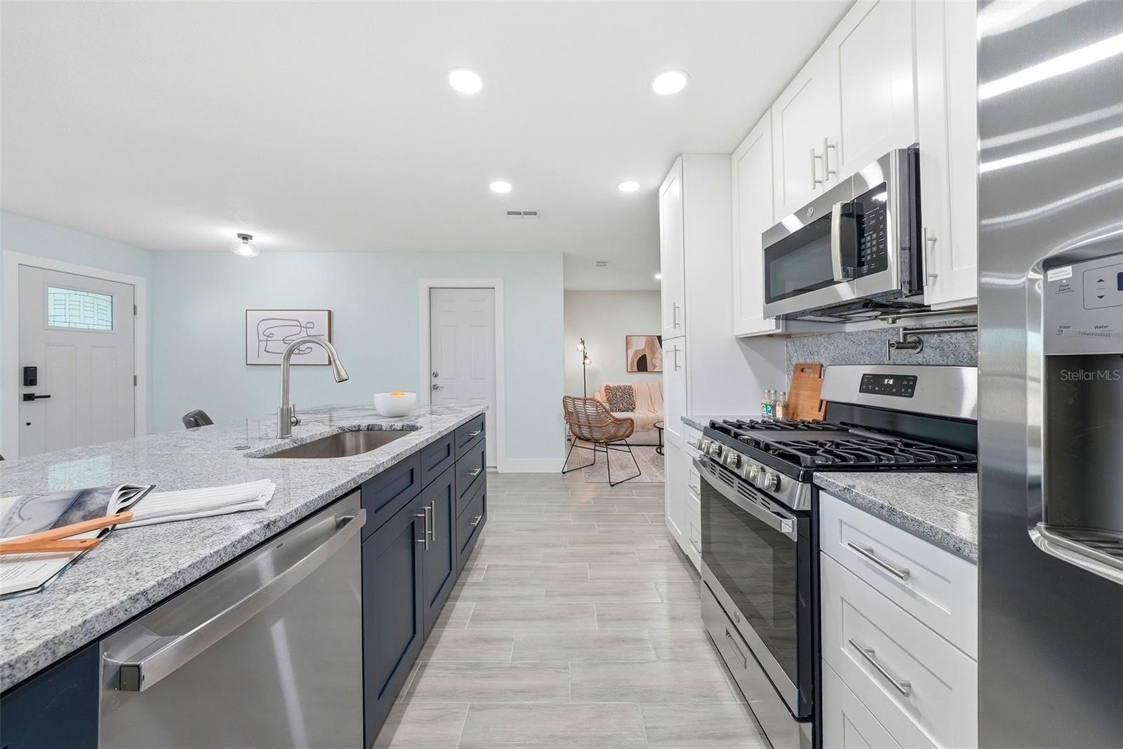 SHORE ACRES BAYOU GRANDE SEC SKYLINE PT REP BLK - Residential