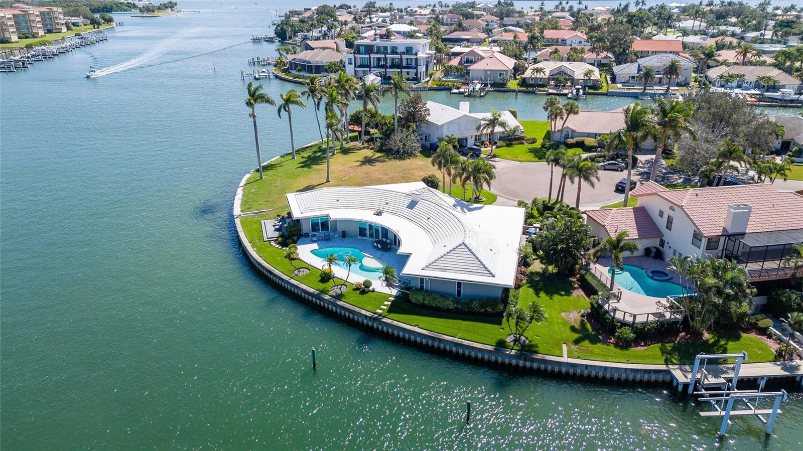BAYWAY ISLES - Residential
