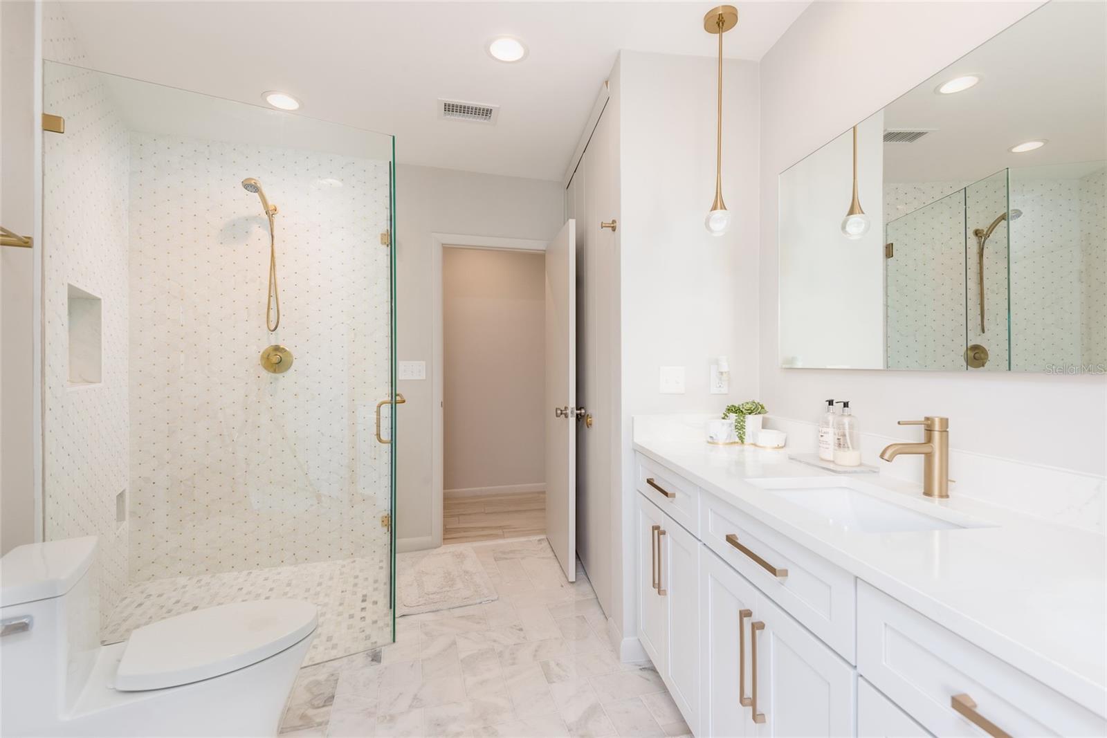 BAYWAY ISLES - Residential