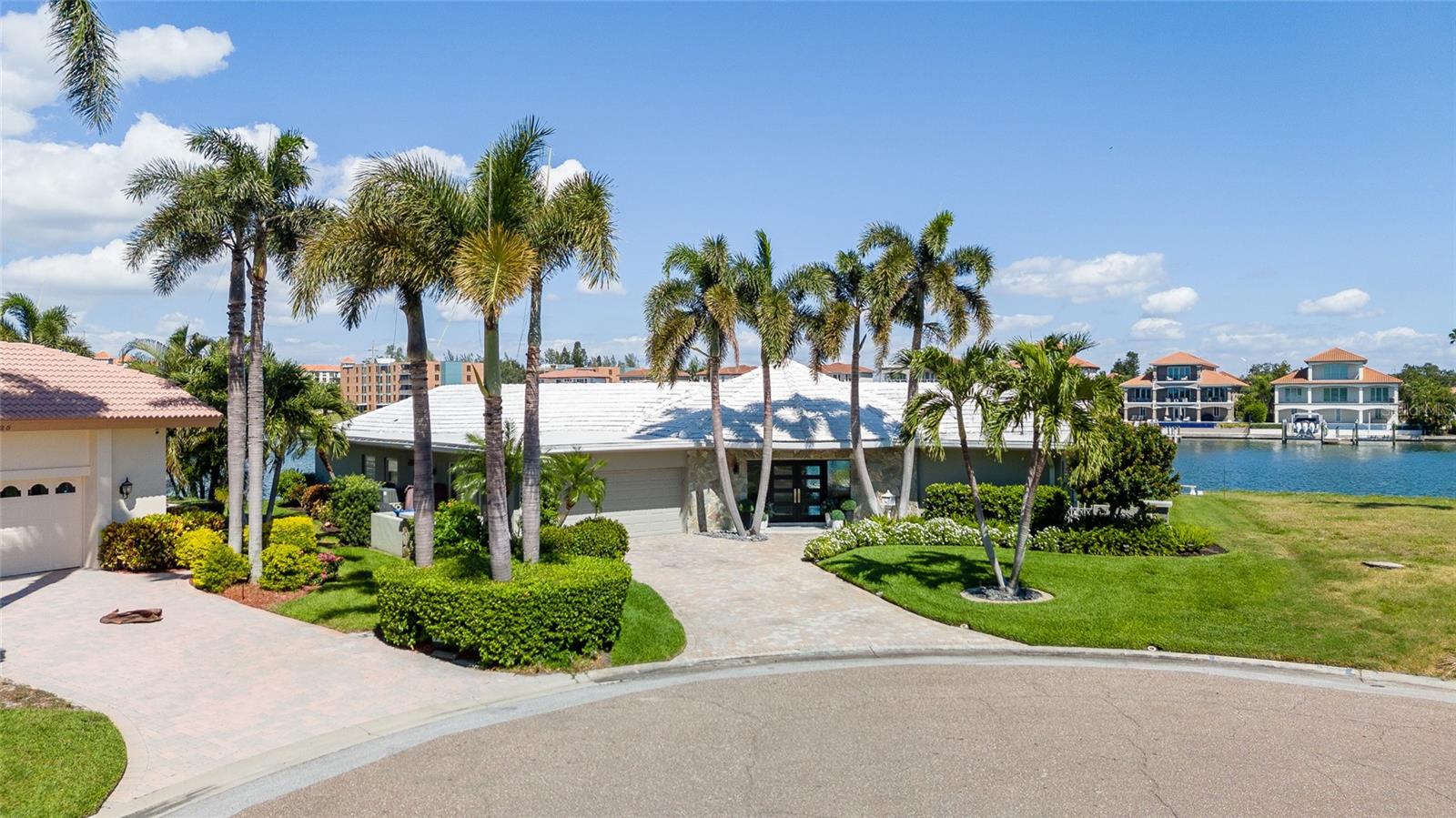 BAYWAY ISLES - Residential