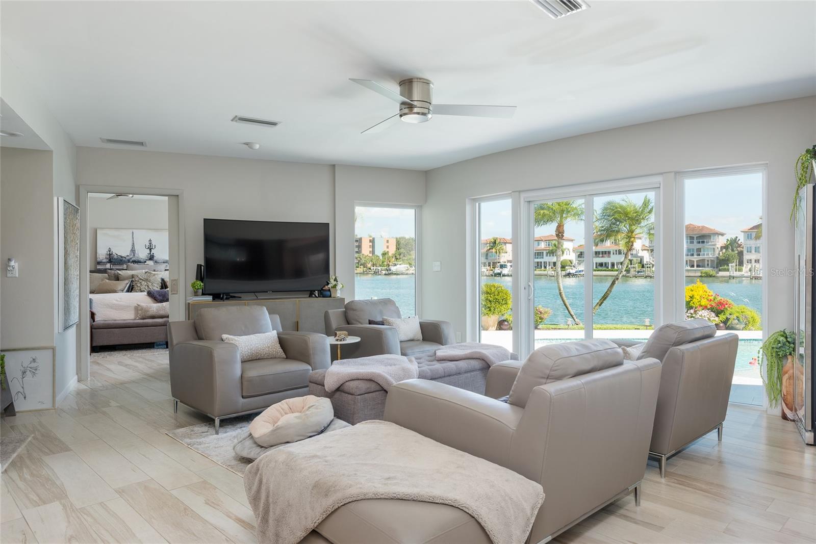 BAYWAY ISLES - Residential
