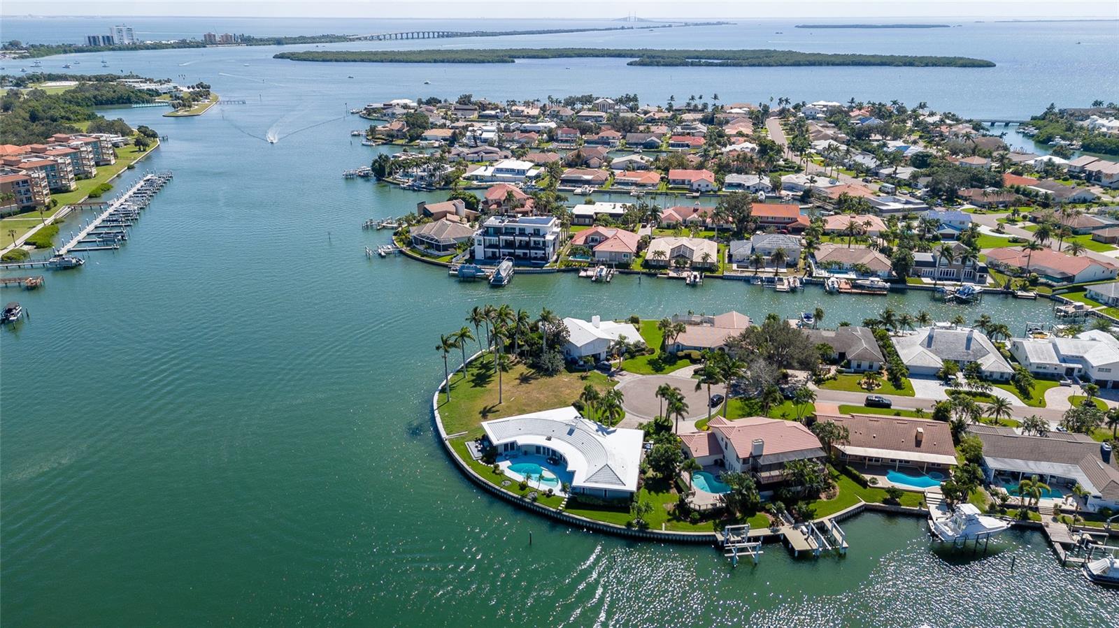 BAYWAY ISLES - Residential