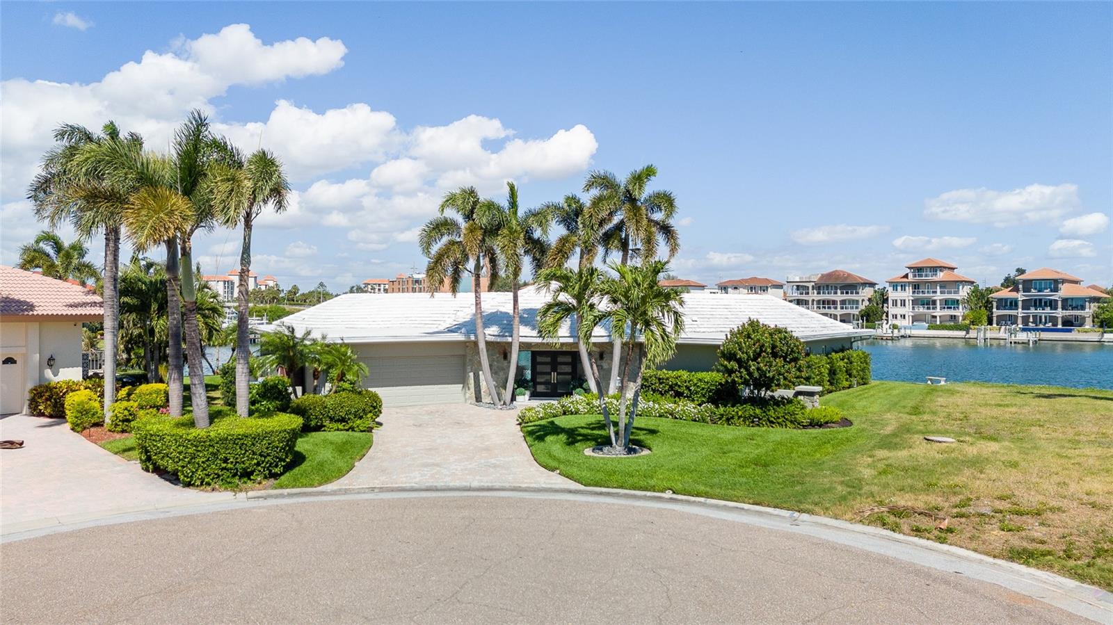 BAYWAY ISLES - Residential