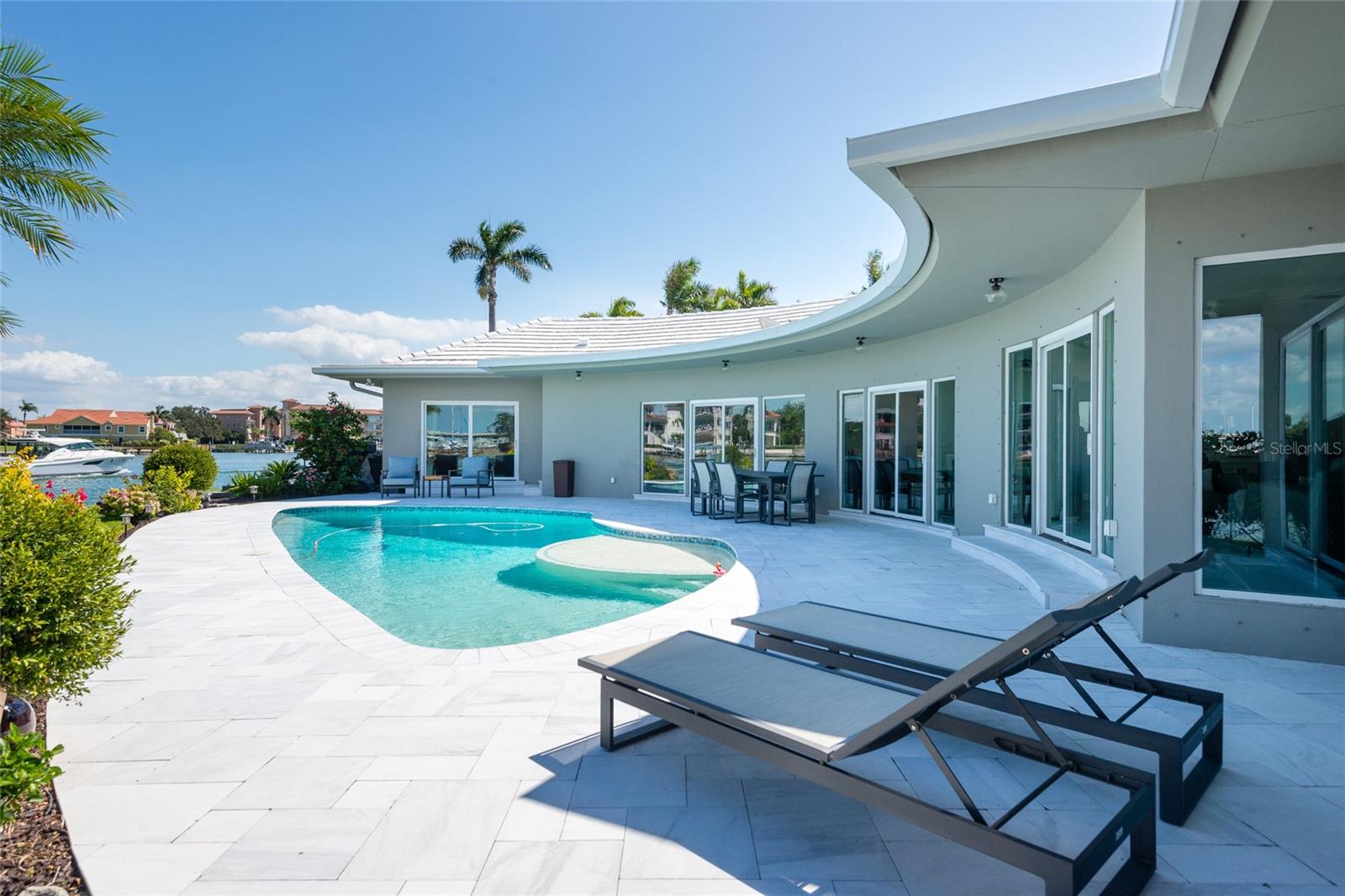 BAYWAY ISLES - Residential