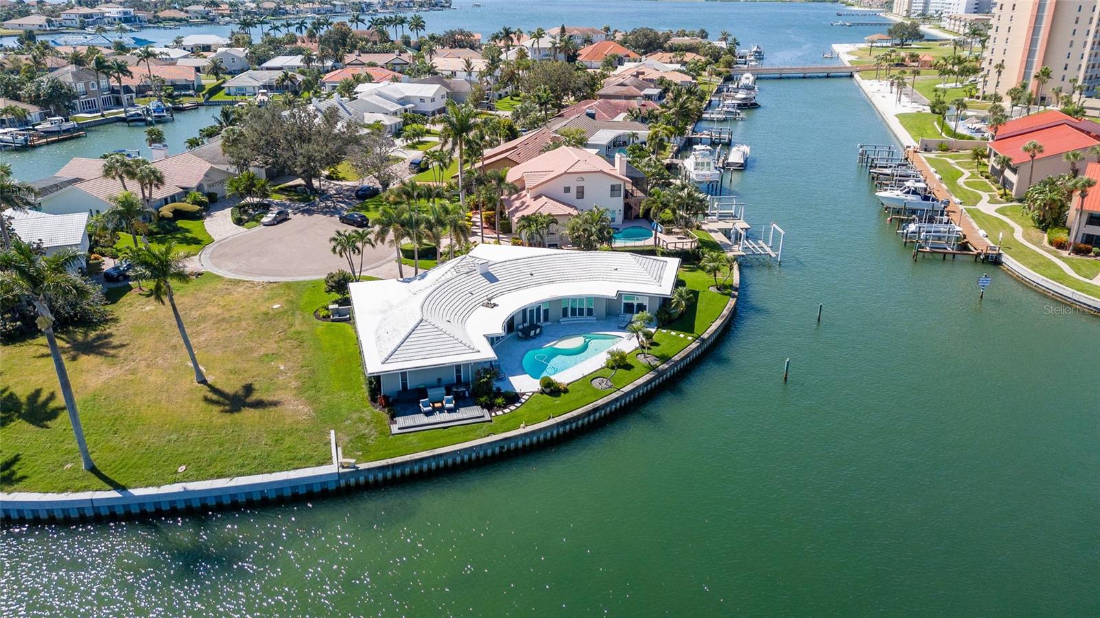 BAYWAY ISLES - Residential