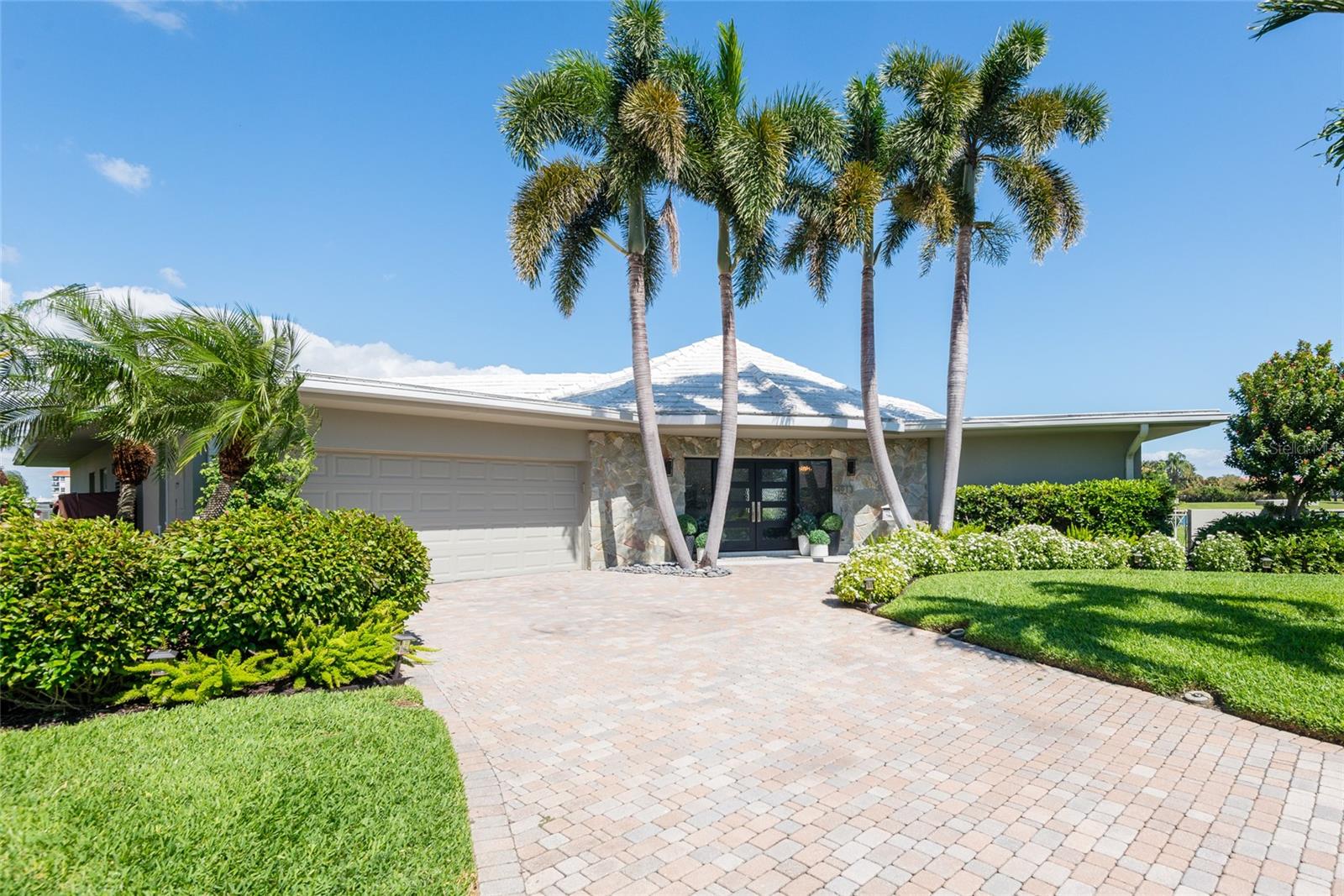 BAYWAY ISLES - Residential
