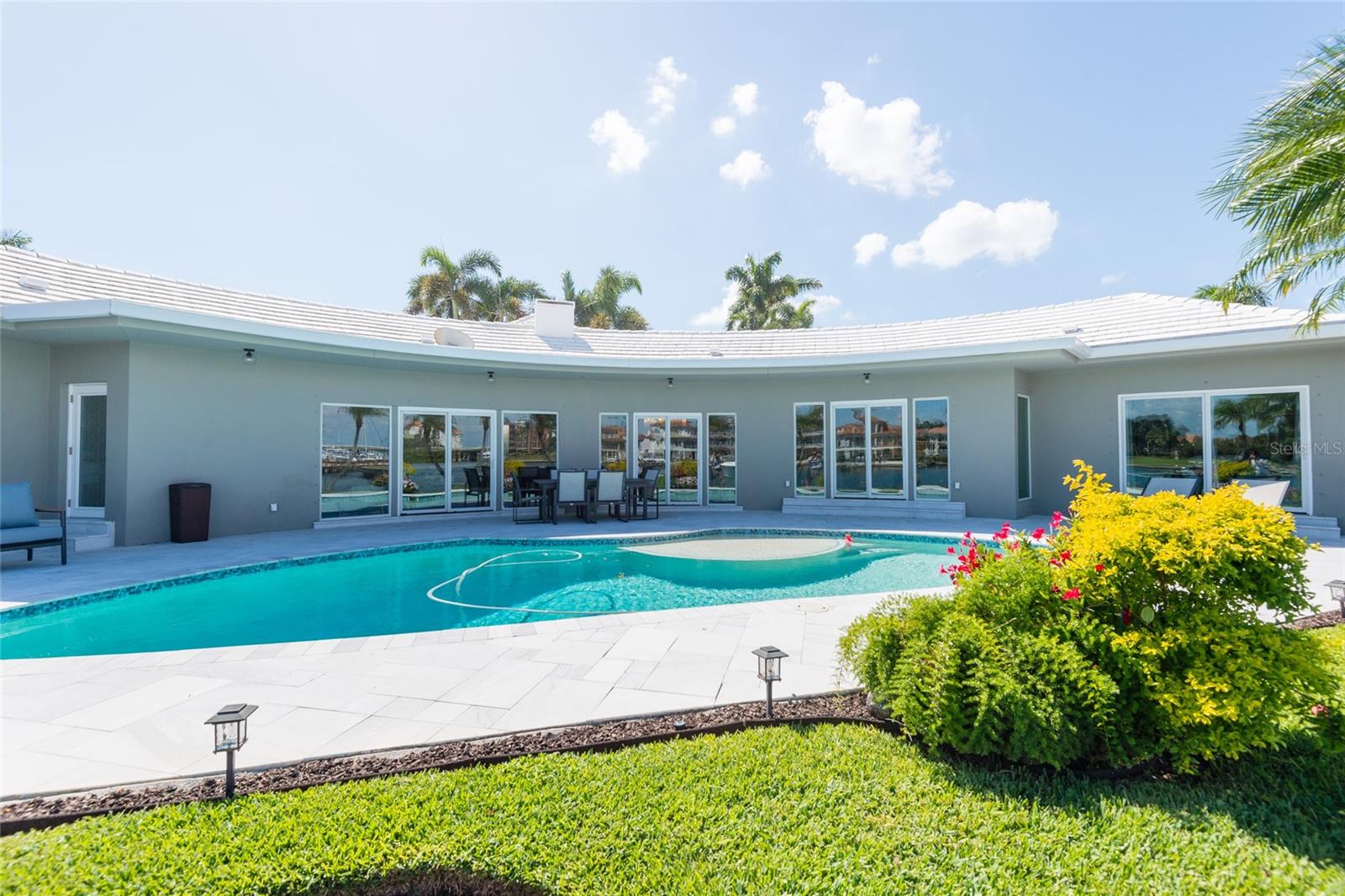 BAYWAY ISLES - Residential