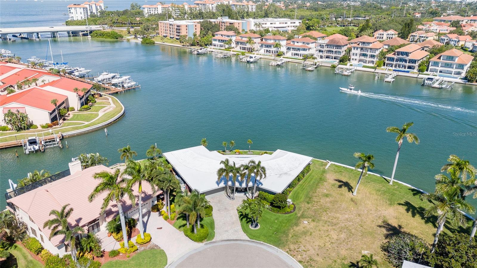 BAYWAY ISLES - Residential