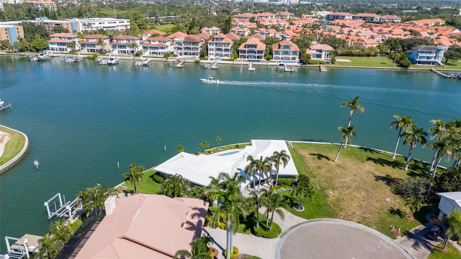 BAYWAY ISLES - Residential