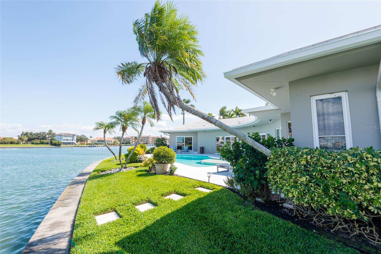BAYWAY ISLES - Residential