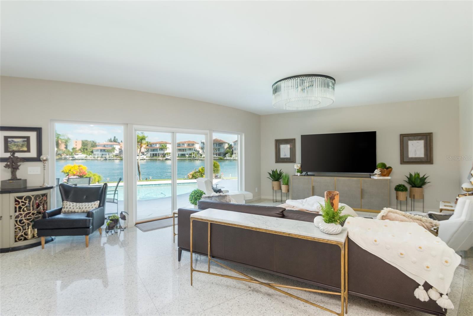 BAYWAY ISLES - Residential