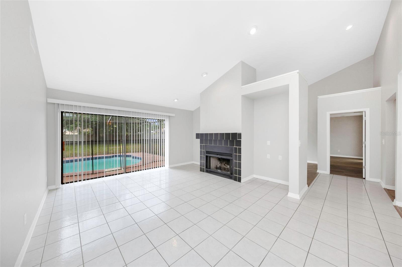 TARPON WOODS 4TH ADD - Residential
