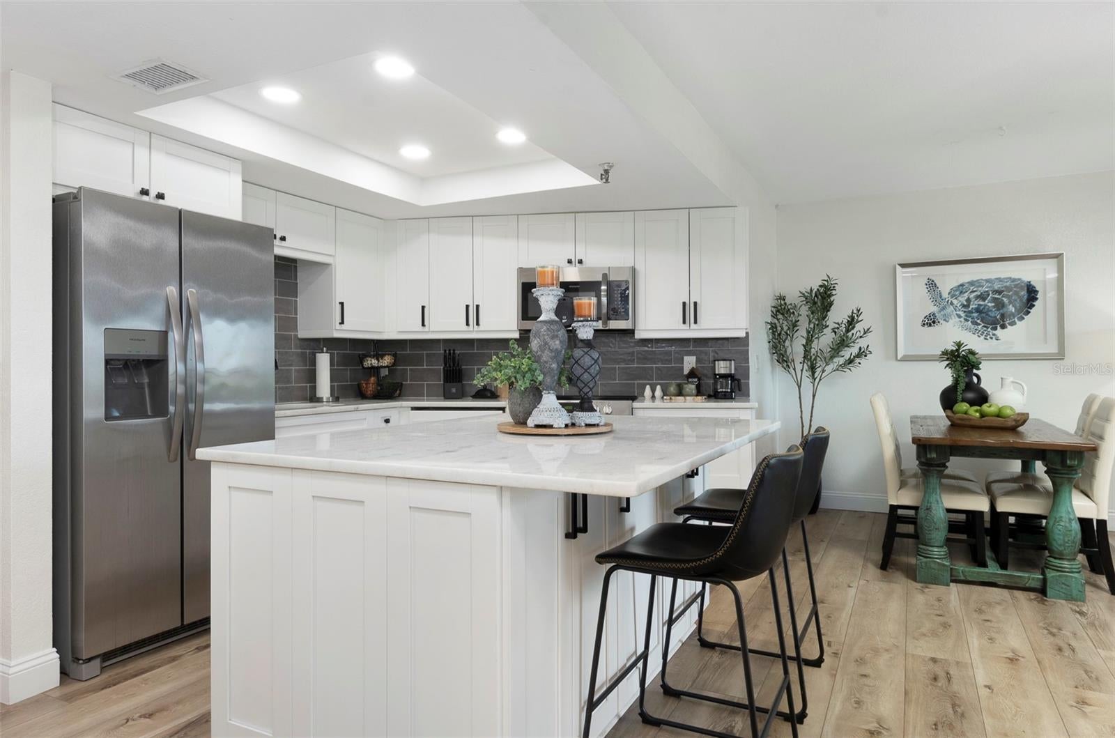 7430 SUNSHINE SKYWAY LANE S 405