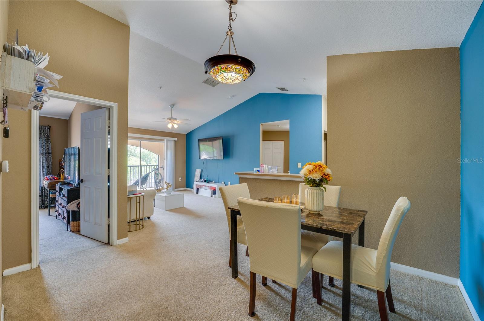 940 VILLAGE TRAIL 4-301