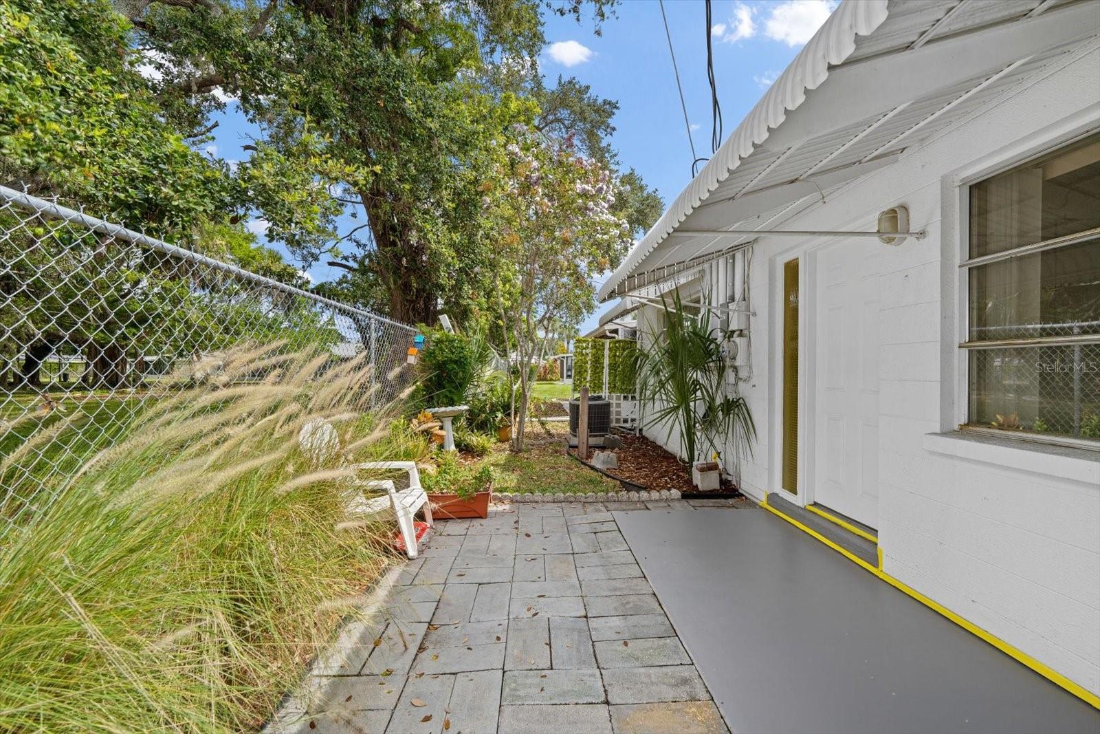 VILLAGER APTS - Residential