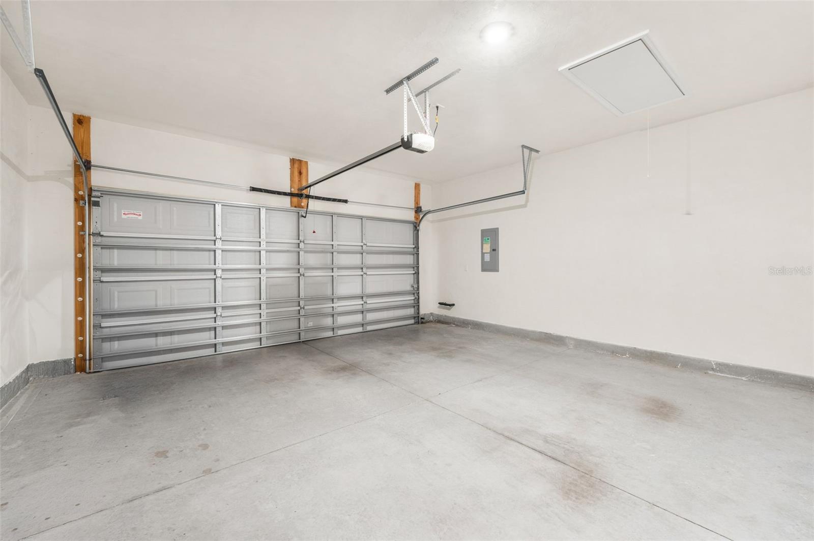 LUGANO PH 2 PB 34 PG 93 - Residential