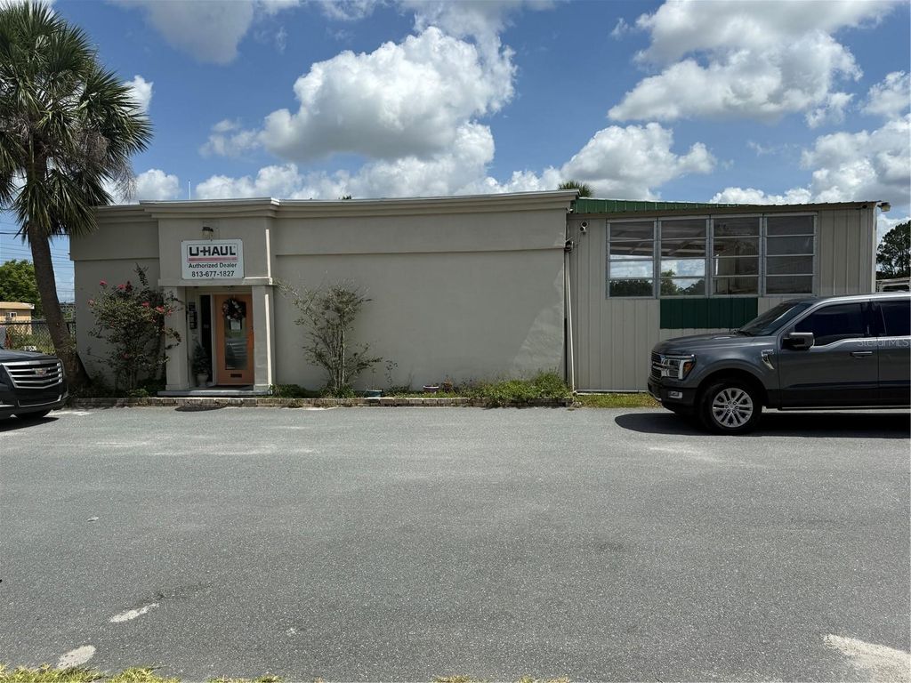 Photo of 7812 Symmes Road, Gibsonton, FL 33534 (MLS # TB8402973)