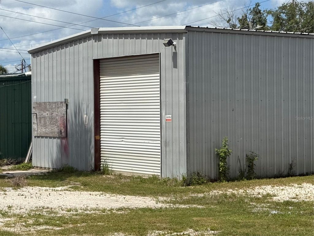 Photo of 7812 Symmes Road, Gibsonton, FL 33534 (MLS # TB8402973)