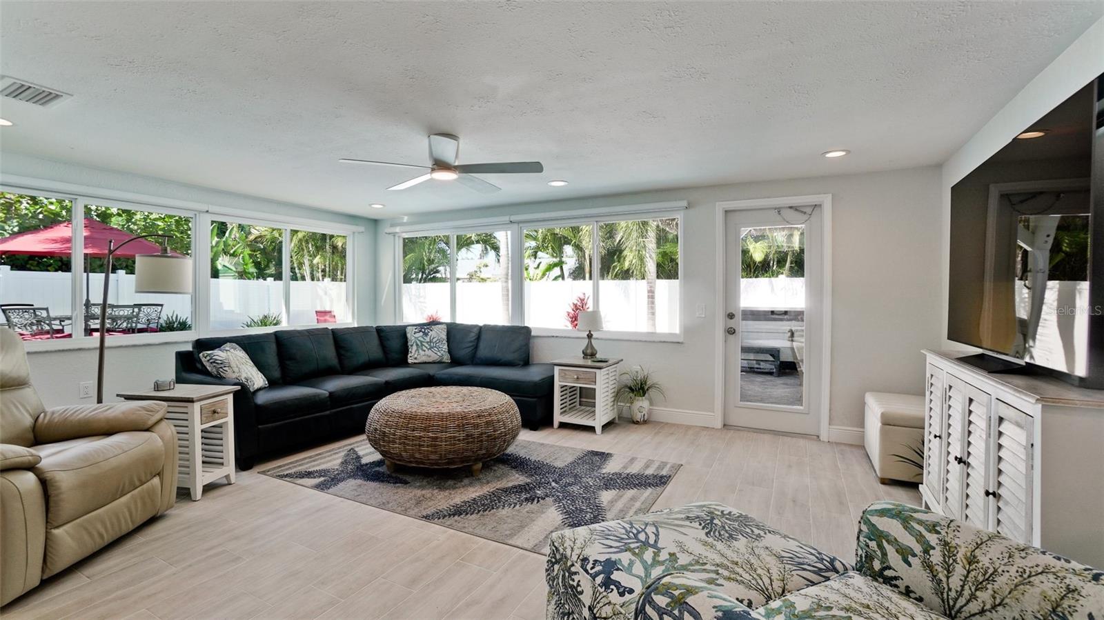 BAY PALMS ADD - Residential
