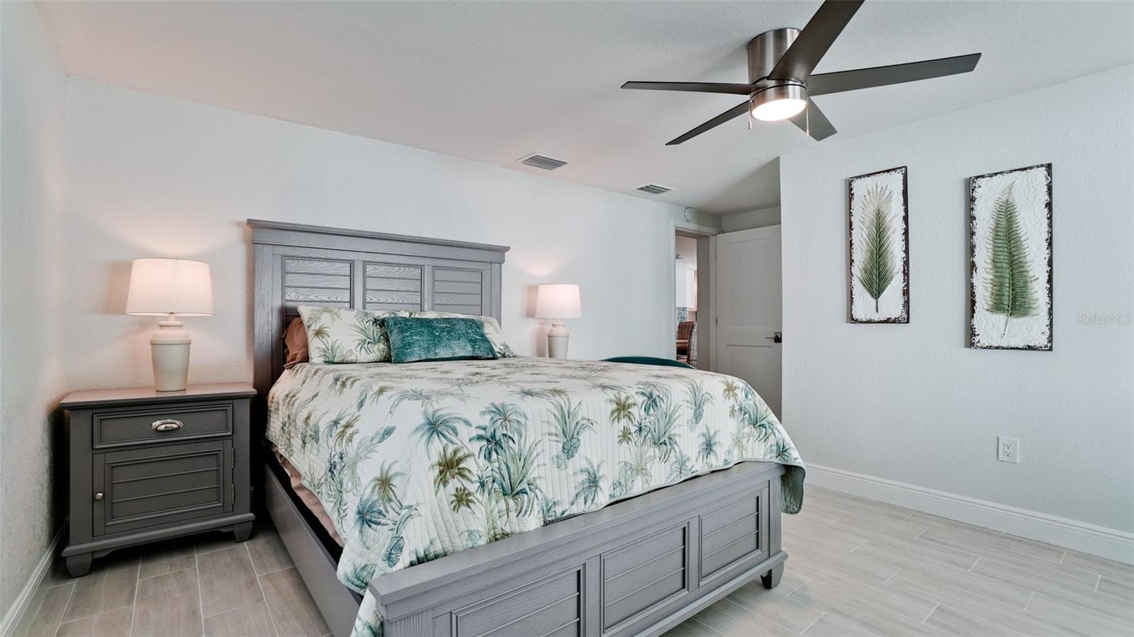 BAY PALMS ADD - Residential