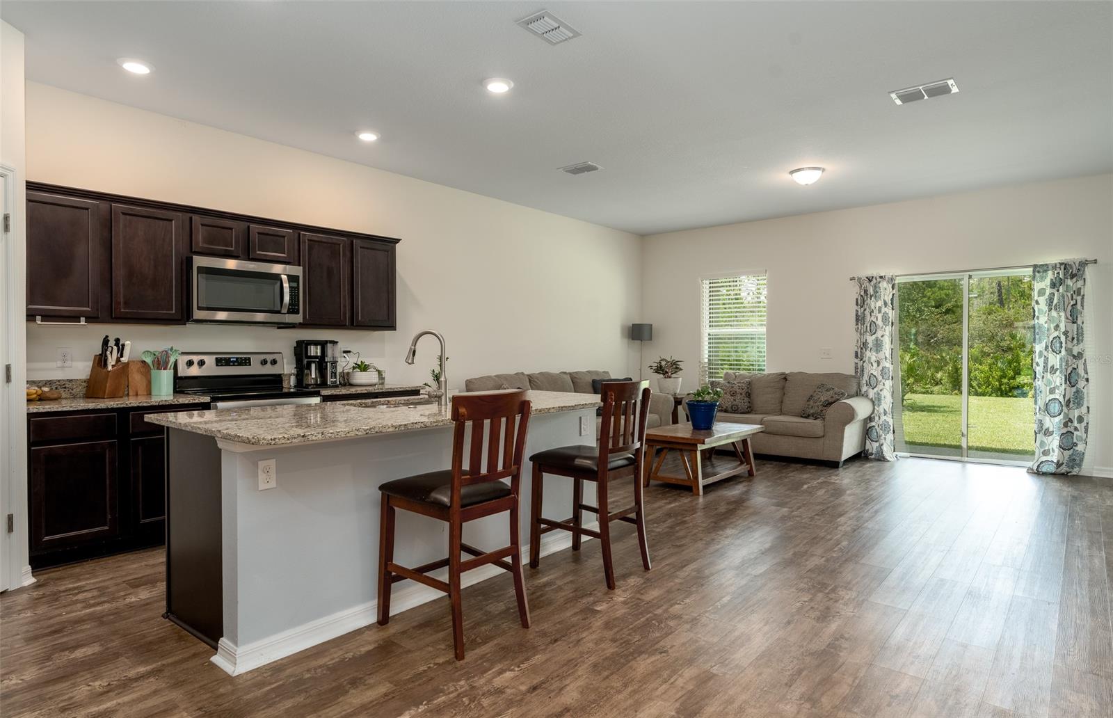 Coastal Woods Un B1 - Residential