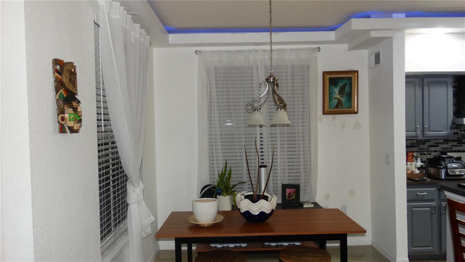 FOUNTAINS/METRO WEST - Residential