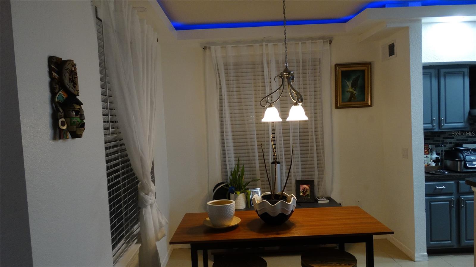 FOUNTAINS/METRO WEST - Residential