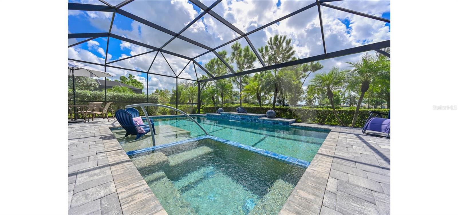 LAKEHOUSE COVE AT WATERSIDE - Residential