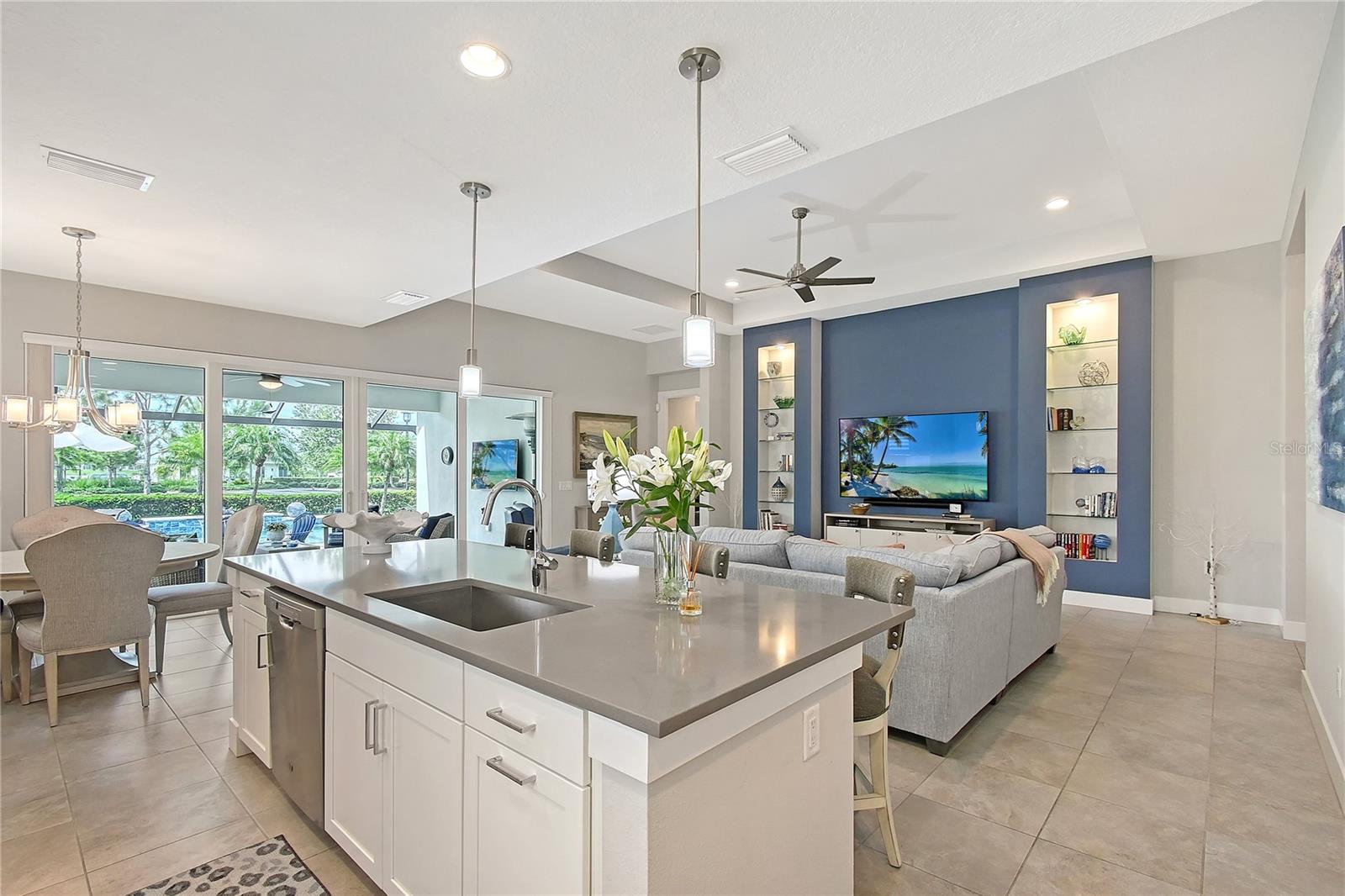 7983 SANDSTAR WAY
