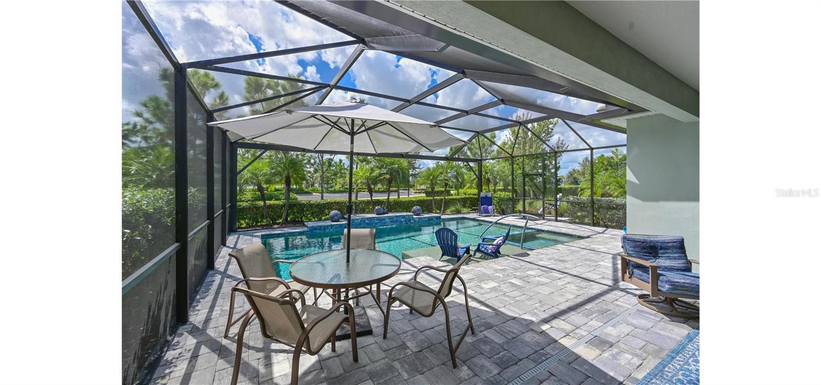 LAKEHOUSE COVE AT WATERSIDE - Residential