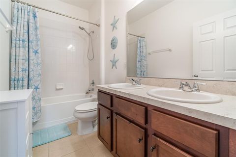 Tiny photo for 446 Kestrel Drive, Groveland, FL 34736 (MLS # O6353707)