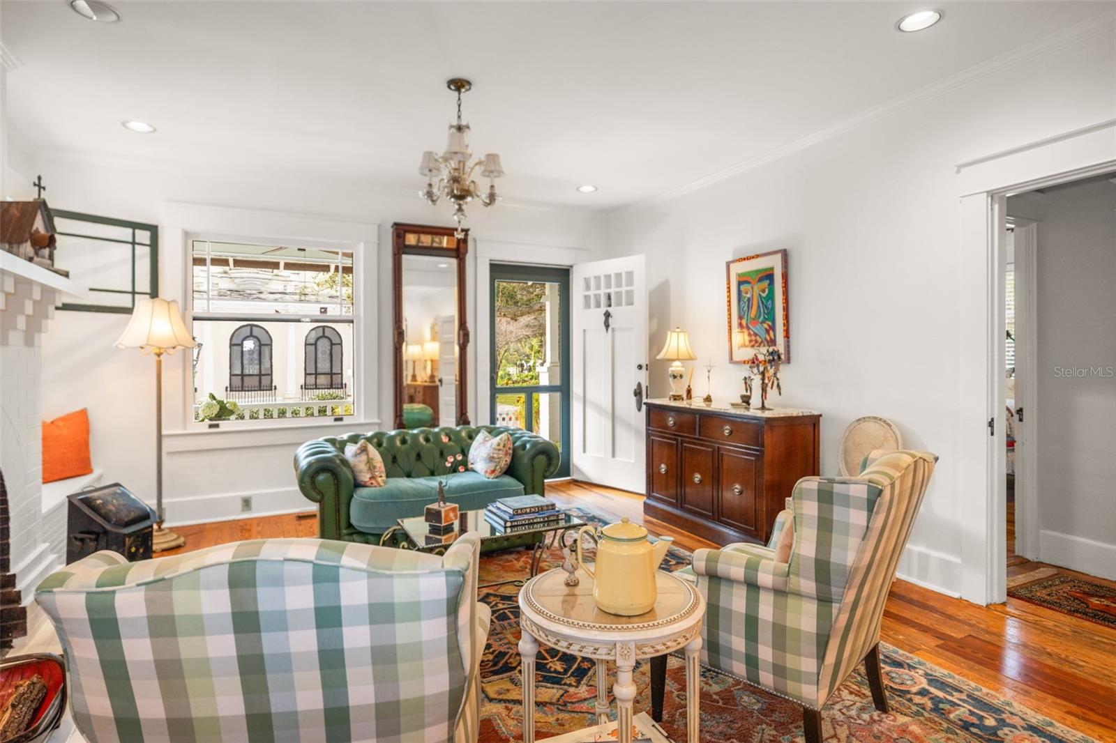 JONES GEO L SUB - Commercial Sale