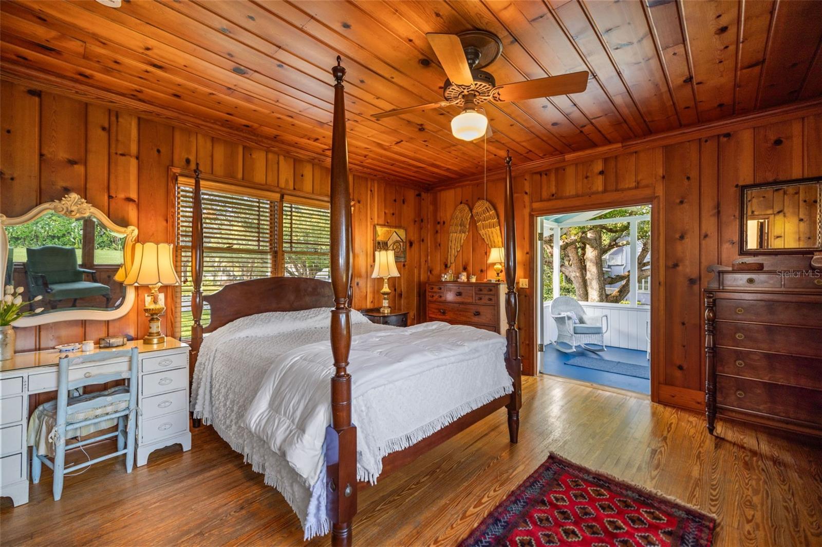 JONES GEO L SUB - Commercial Sale