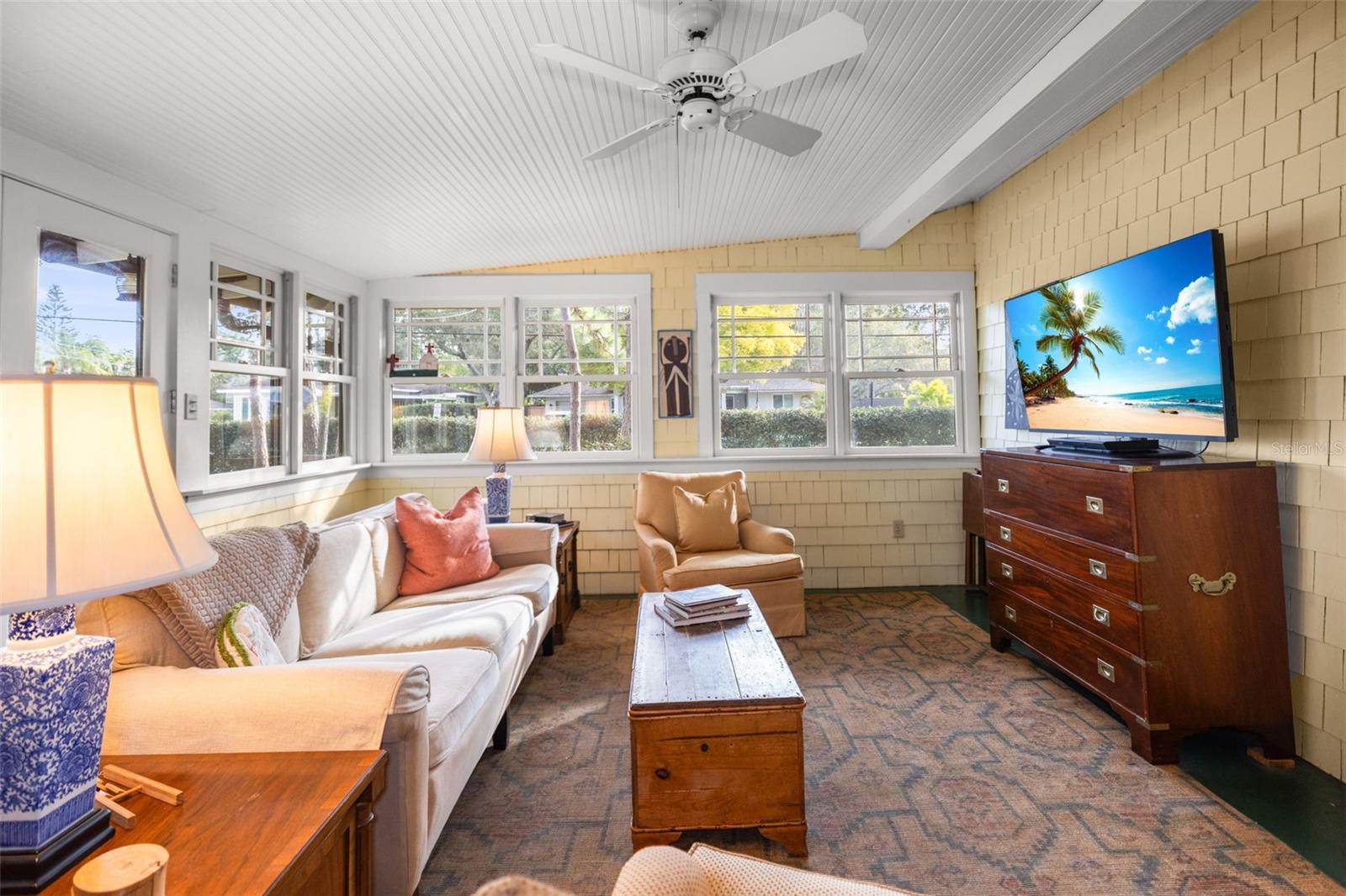 JONES GEO L SUB - Commercial Sale