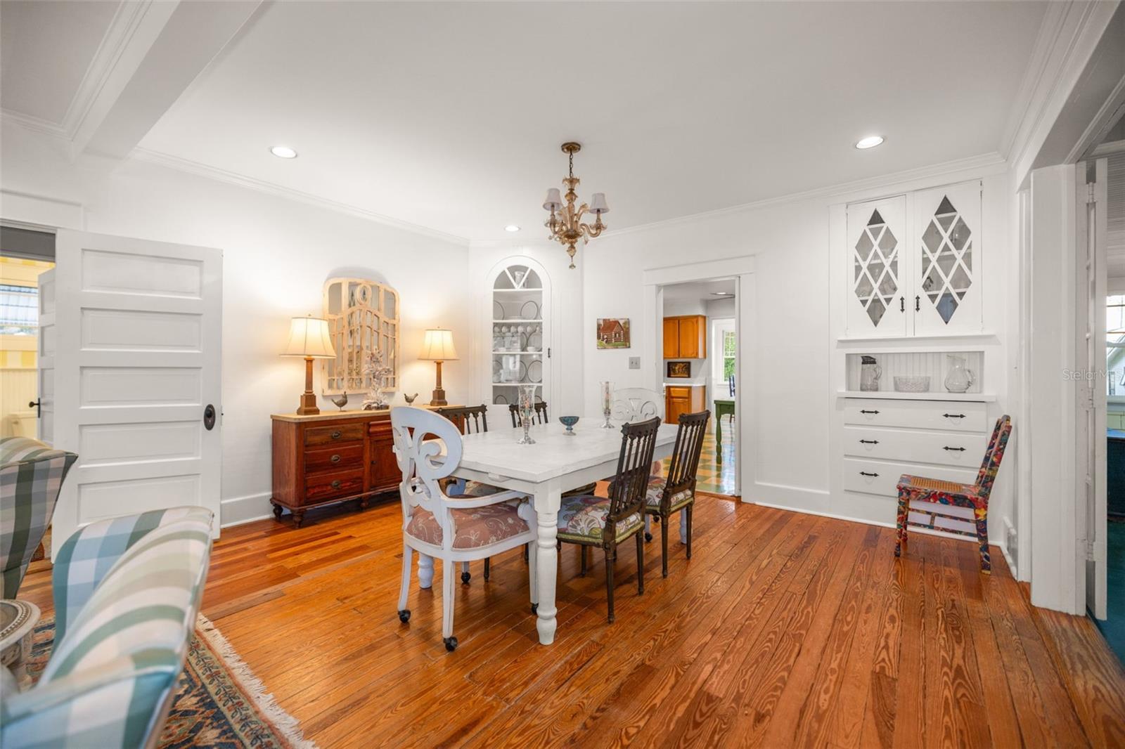 JONES GEO L SUB - Commercial Sale