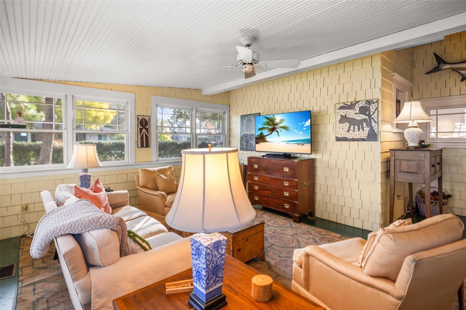 JONES GEO L SUB - Commercial Sale