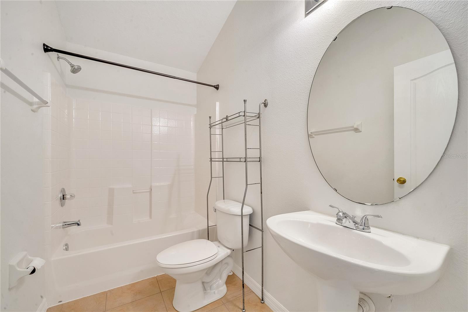 TUCKER OAKS PH 1 BLDG 51 - Residential