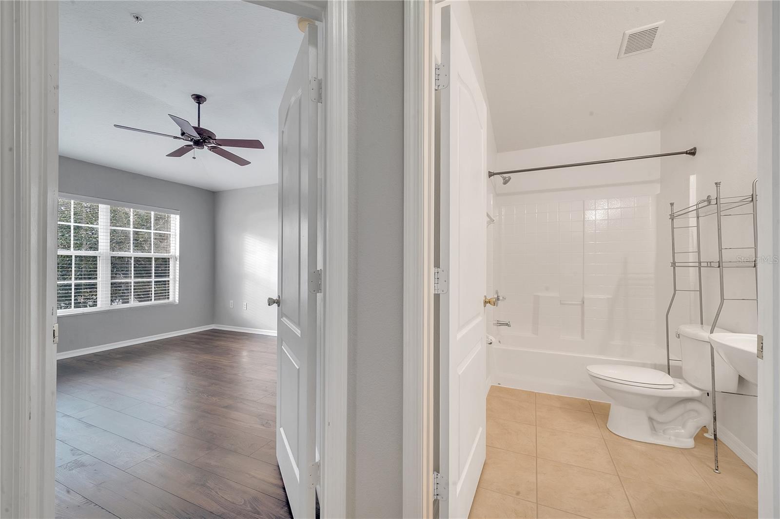 TUCKER OAKS PH 1 BLDG 51 - Residential