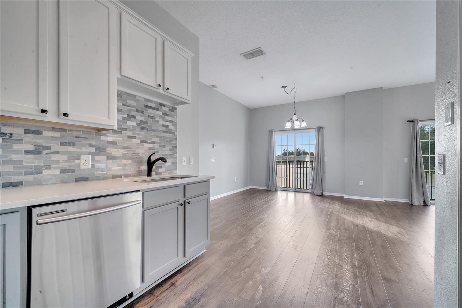 TUCKER OAKS PH 1 BLDG 51 - Residential