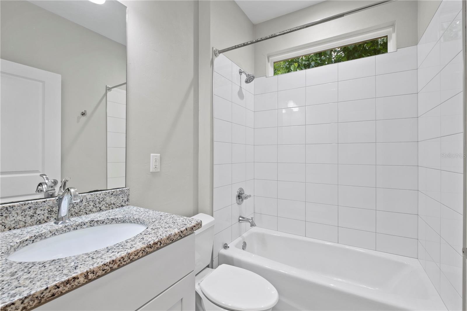 REPLAT SYLVANIA TERRACE - Residential Lease
