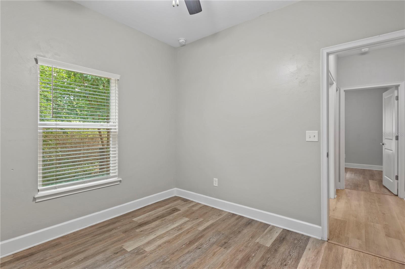 REPLAT SYLVANIA TERRACE - Residential Lease