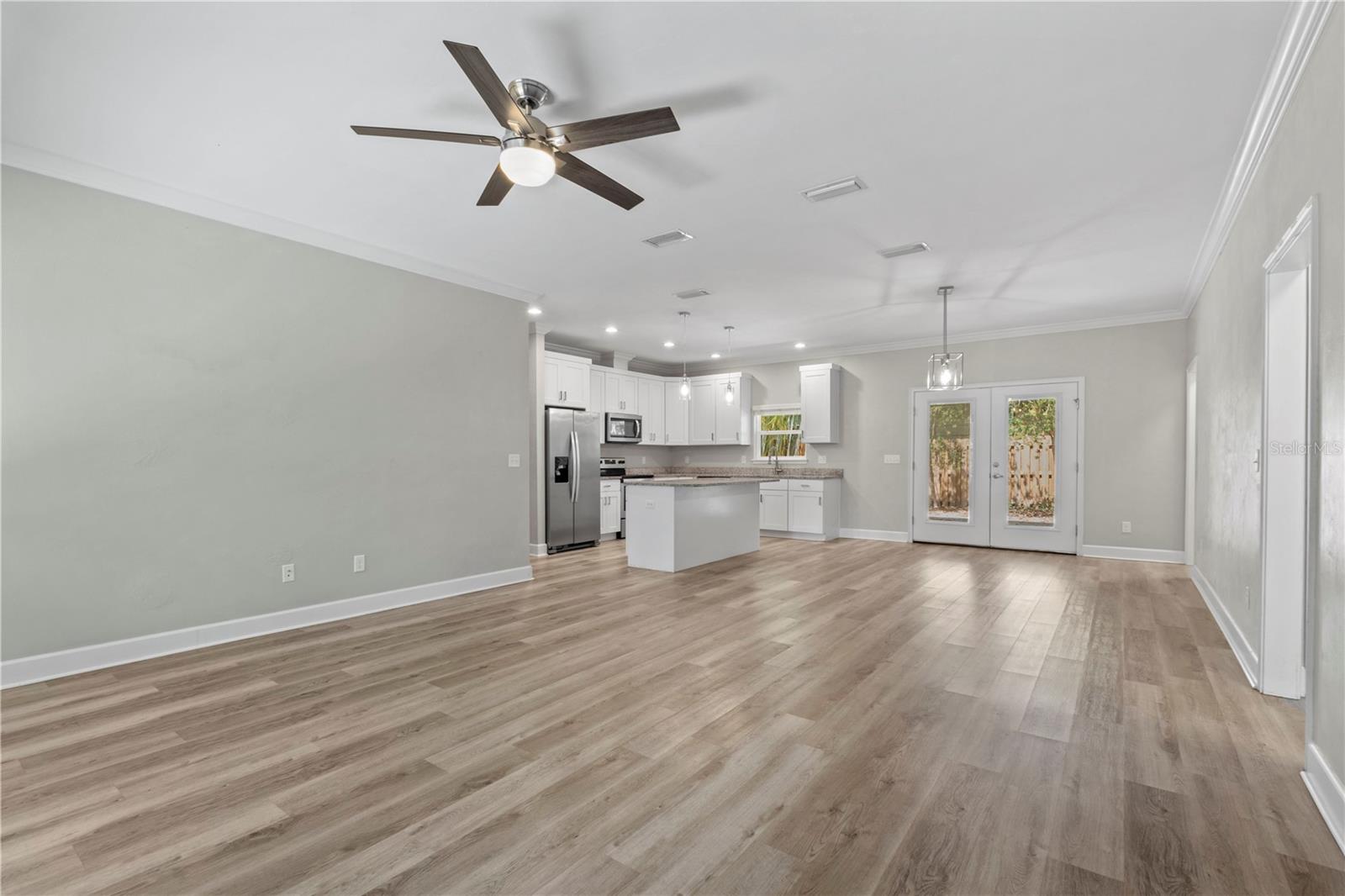 REPLAT SYLVANIA TERRACE - Residential Lease