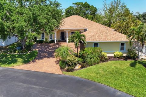 Photo of 1811 78th Street W, Bradenton, FL 34209 (MLS # A4647332)