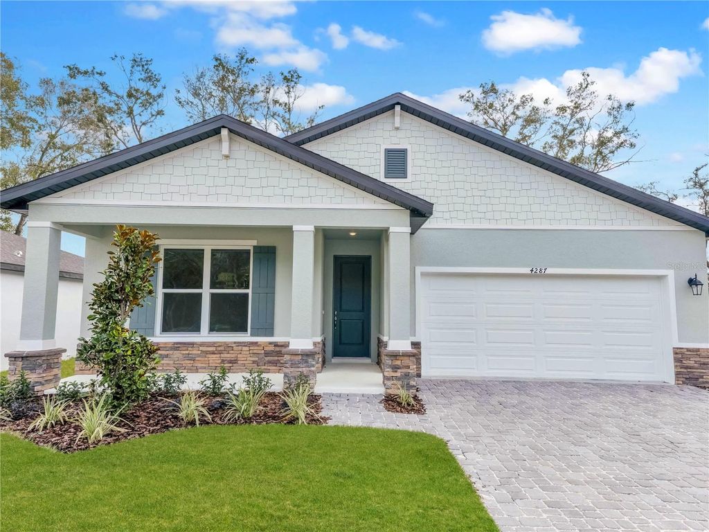 Photo of 826 Emerald Grove Drive, Apopka, FL 32703 (MLS # W7884077)